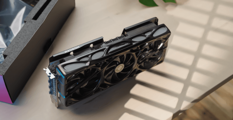 Dawid изучил самую дорогую RX 9070 XT за $899 — видеокарта для эстетов от Yeston и GravaStar