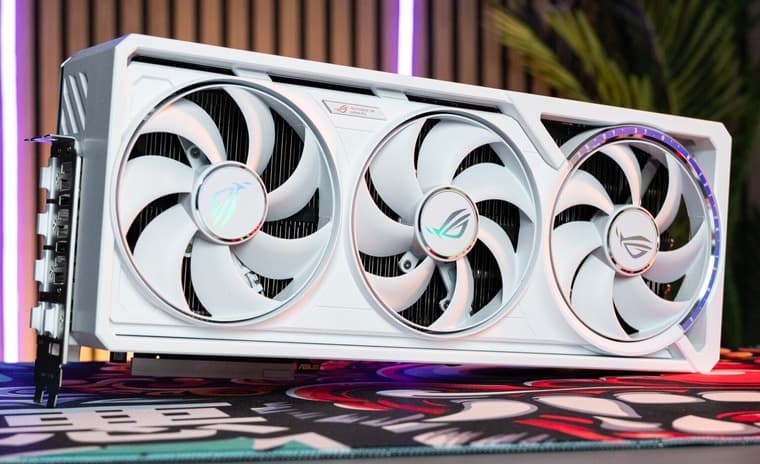 В DNS появилась видеокарта GeForce RTX 5080 ROG Astral WHITE OC Edition