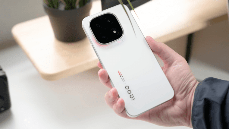 Смартфон iQOO 15 Ultra анонсирован официально