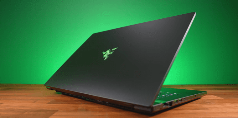 Jarrod'sTech протестировал флагманский ноутбук Razer Blade 18 с GeForce RTX 5090 на борту