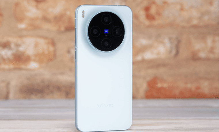 GSMArena опубликовал обзор смартфона vivo X300 — компактный флагман без компромиссов