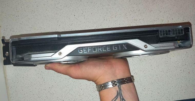 Обнаружен рабочий редкий прототип GeForce GTX 2080 Ti с 12 ГБ памяти — тот, что мог стать RTX
