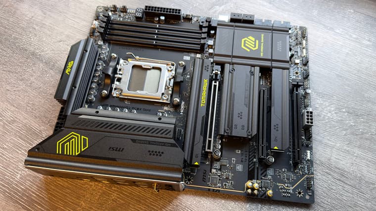 PC Gamer составил топ-8 лучших материнских плат на октябрь 2025