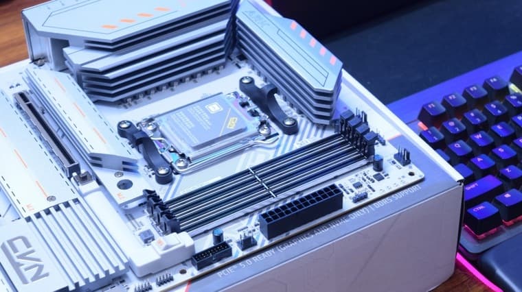 Colorful готовит флагманскую материнскую плату iGame X870E VULCAN OC V14 для оверклокеров