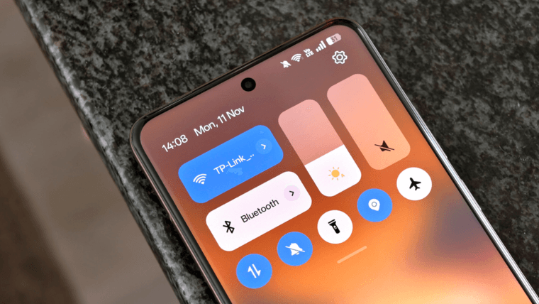 Смартфон realme GT 8 Pro выйдет с realme UI 7.0, которая получит новый «стеклянный» дизайн