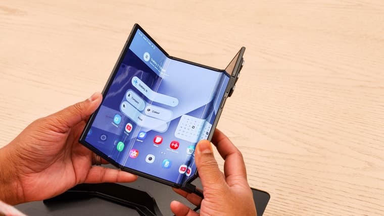 Инновационный Samsung Galaxy Z TriFold вызвал большой интерес у людей — опрос GSMArena