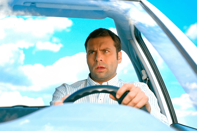 Водители не готовы отложить смартфон даже за вознаграждение — что узнали ученые