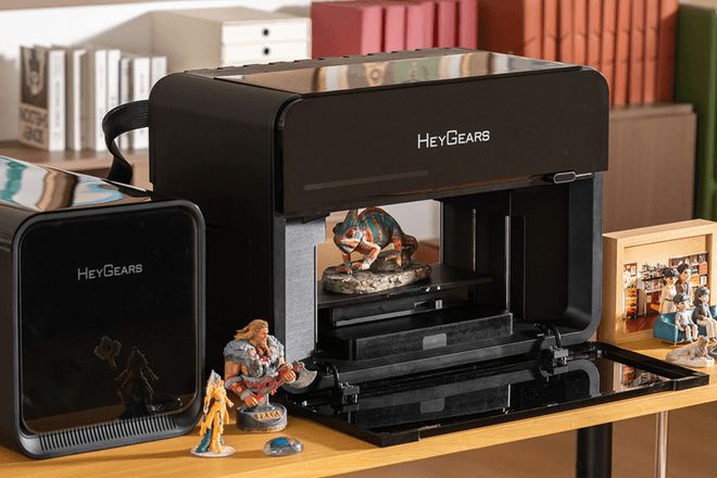 HeyGears выпустила первый настольный 3D-принтер с полноцветной печатью