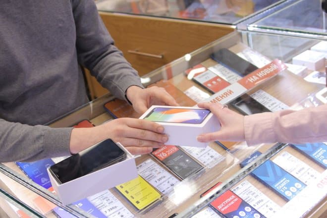 В сети решают задачку из шестого класса про айфоны и андроиды: какой техники больше?