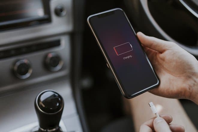 Развеяны связанные с зарядкой смартфонов мифы