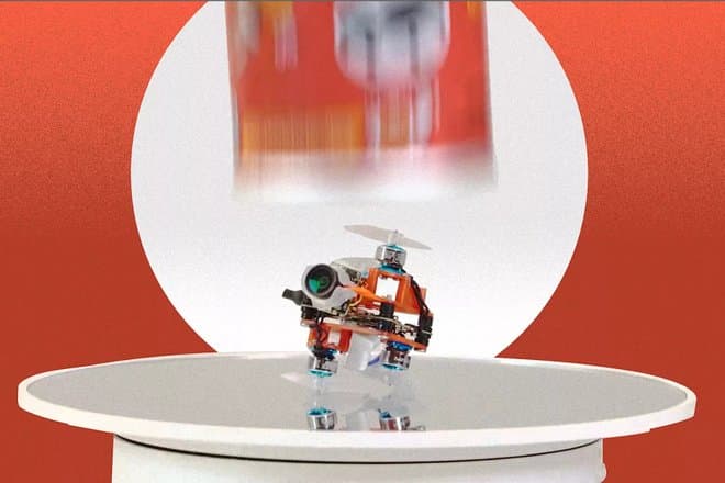 Ютубер построил самый маленький в мире квадрокоптер