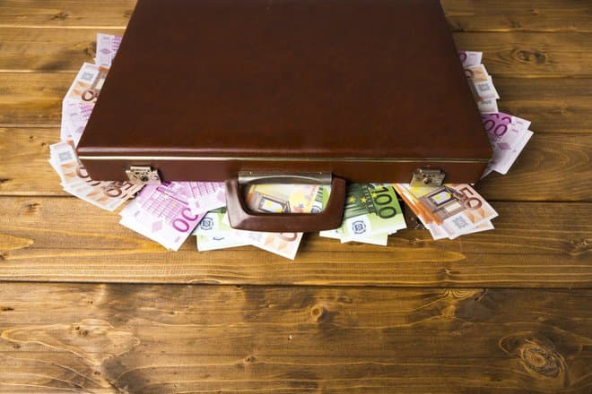 Ученые подсчитали, на сколько цифровые технологии сократили отмывание денег