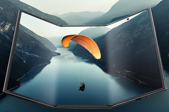 Samsung отказалась чинить дорогую «трикладушку» по гарантии