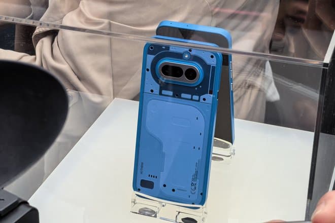 Nothing Phone (4a) показали вживую на MWC 2026