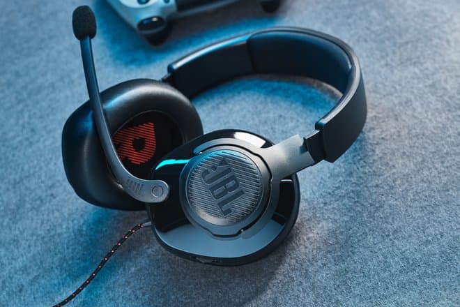 Hoco, JBL и Redmi стали самыми популярными брендами наушников в России