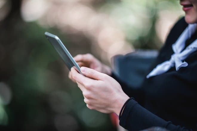 Люди стали чаще покупать дорогие смартфоны