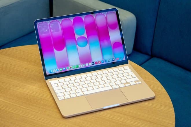 В России существенно подешевел MacBook Neo