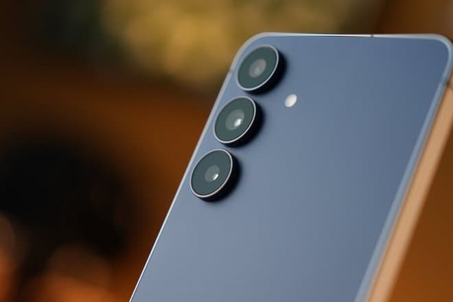 Samsung удешевит популярные смартфоны