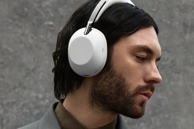 Sony официально представила свои самые дорогие наушники — 1000X The ColleXion