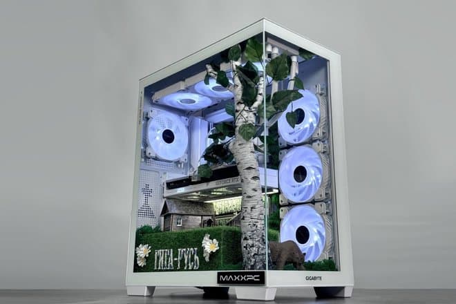 В России представили «ГИГА-РУСЬ» — мощный ПК с березой и гжелью