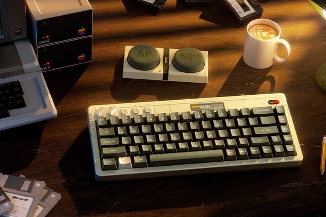 8BitDo представила ретроклавиатуру в стиле компьютера Apple 1977 года