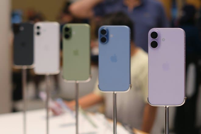 Рынок смартфонов в России упал почти на 25%