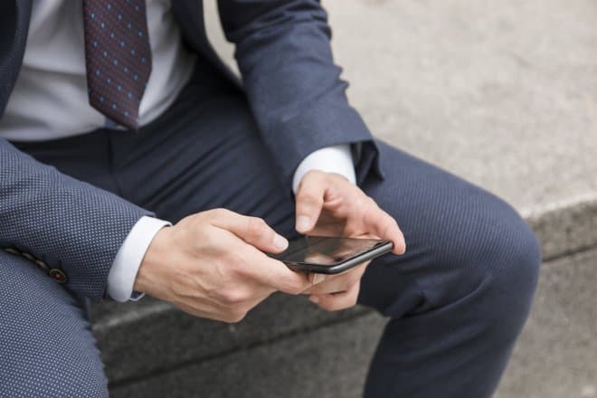 В Японии начали ограничивать использование смартфонов: до двух часов в день