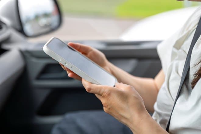 Стало известно, почему большое число приложений ухудшает работу телефона