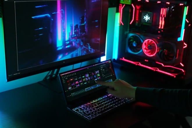 Представлена клавиатура-ноутбук со встроенным экраном на 13 дюймов