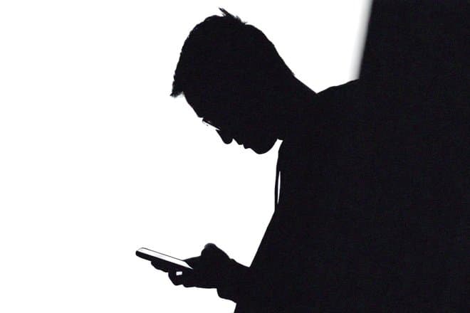 Заражены 25 миллионов устройств: МВД раскрыло глобальную аферу с приложениями