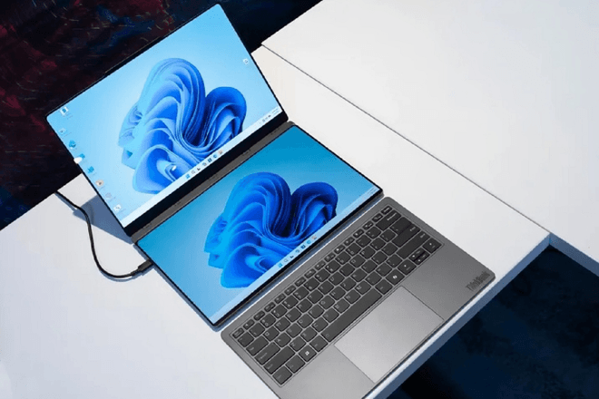 Lenovo привезла на MWC 2026 «ноутбук-трансформер» со съемным экраном