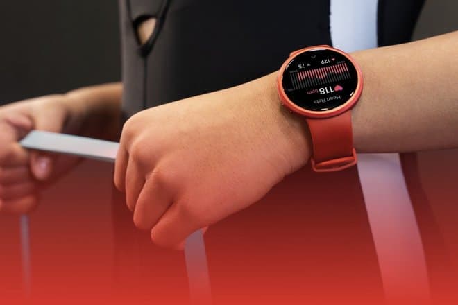 Reebok представила доступный фитнес-трекер Reebok Rush