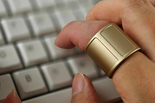 В сети заметили Prolo Ring — изящное кольцо для замены компьютерной мыши