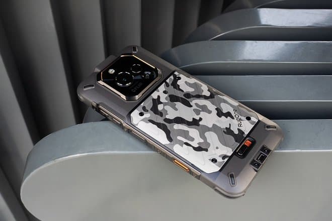 В России появился новый бренд прочных смартфонов RugOne